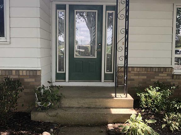 3rd image of 13650 Seneca Pkwy