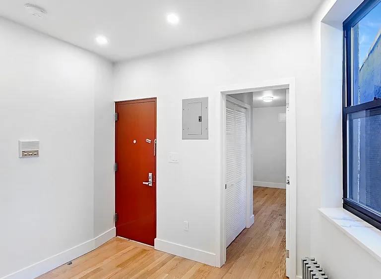 11 Stanton St #4D — Photo 7