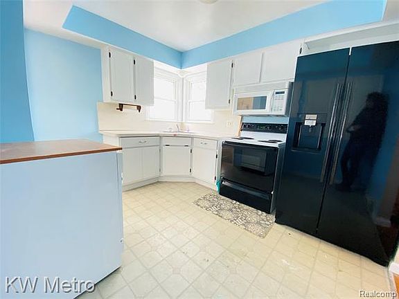 5th image of 1440 Warrington St