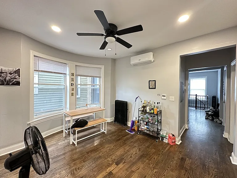 6257 N Lakewood Ave #2 — Photo 8