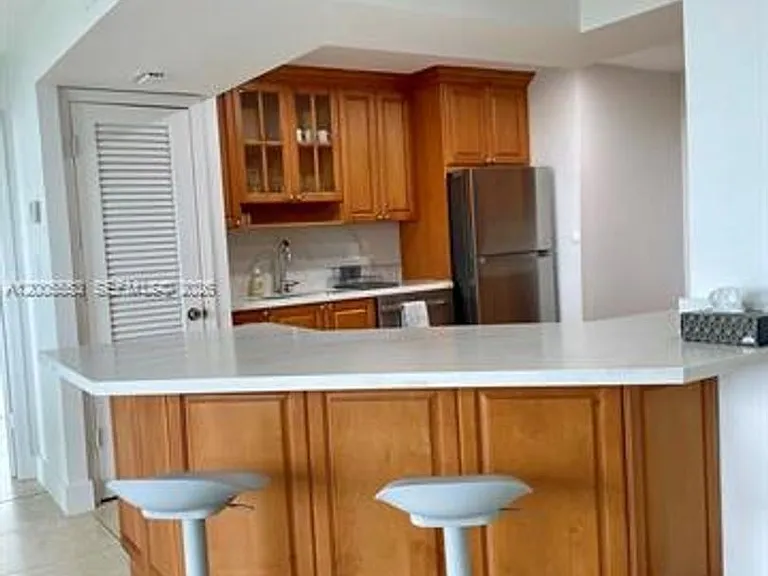 9800 W Bay Harbor Dr #603 — Photo 10