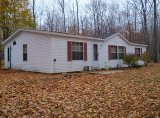 16313 W Long Lake Rd, Presque Isle, MI 49777