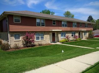 1100 Jefferson St APT 3, West Bend, WI 53090