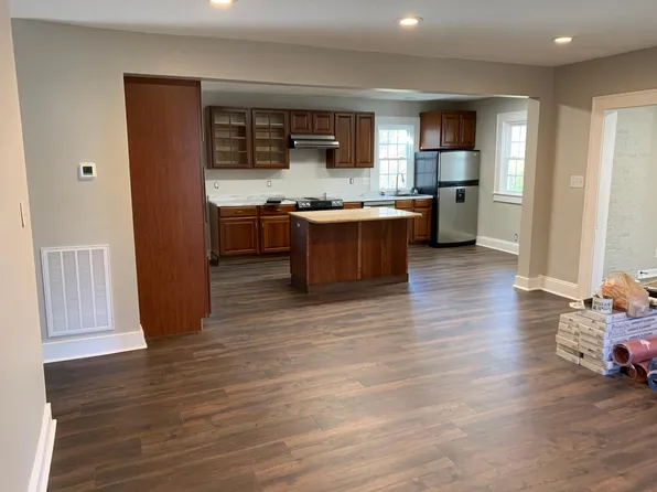1214 Gregory St, Greensboro, NC 27403