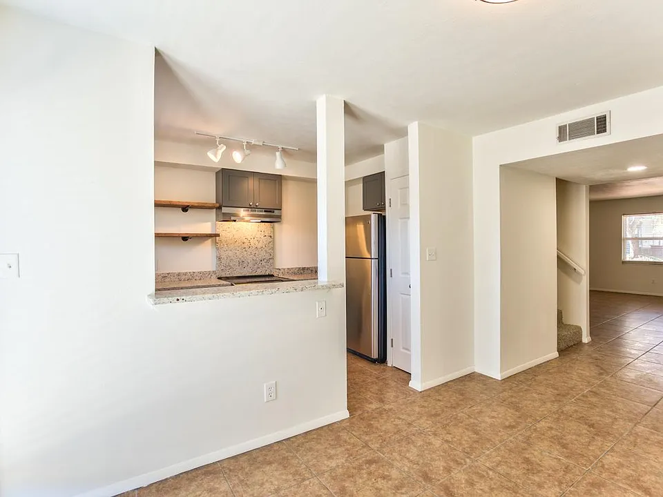 2BR - Dining Area