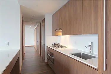 Rented by Metropolitan Res. Partners