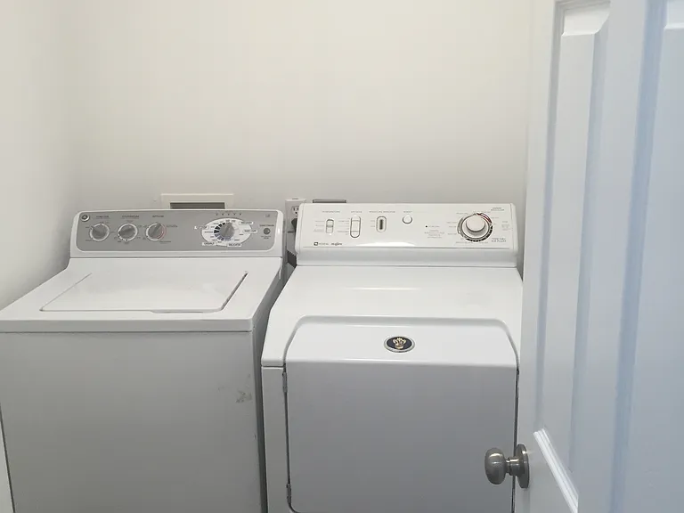 2306 Herndon Dr — Photo 16
