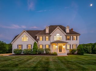 37 Farmbrook Dr, Tolland, CT 06084