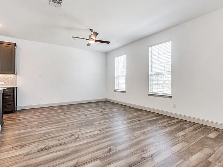 8713 Phoebe Rd — Photo 7