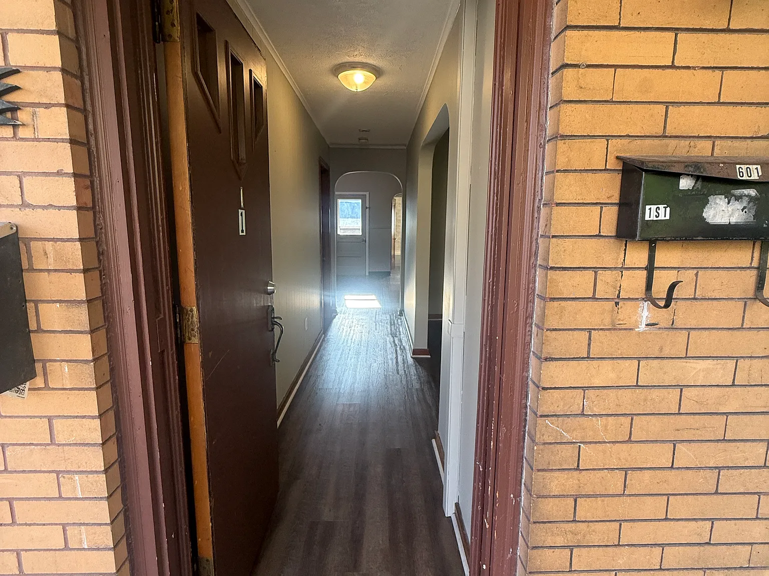 2 bed, $900 — Photo 3
