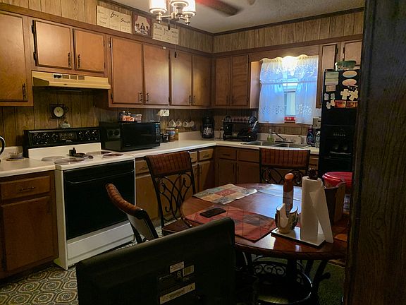 4th image of 1227 Pharo St