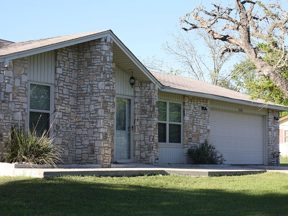1st image of 117 Forest Cir