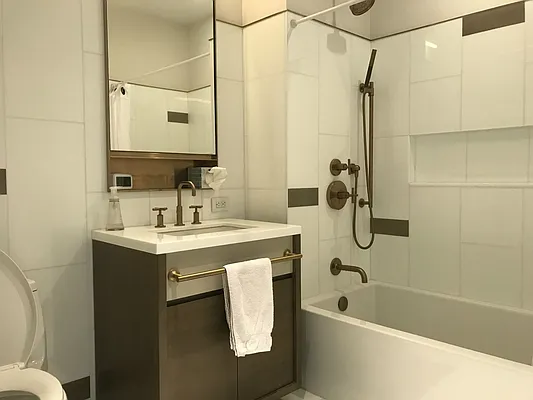 Rented by Keller Williams NYC | media 18