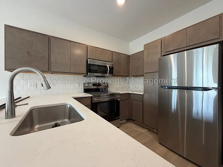 Riverbend Flats Apartments — Photo 59