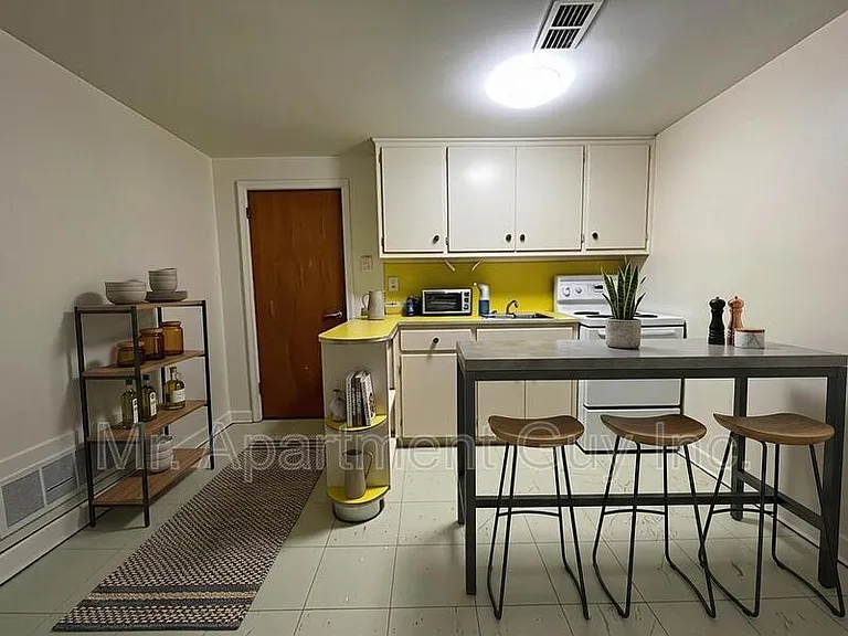 127 Palm Dr #LOWER — Photo 6