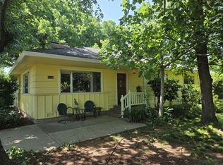 8198 Green Acres Ln, Redding, CA 96002