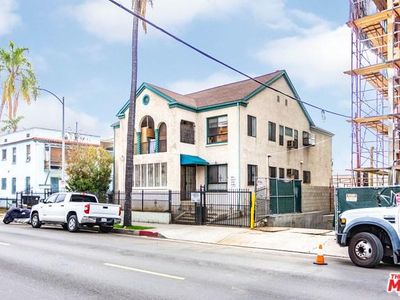 3040 James M Wood Blvd, Los Angeles, CA, 90006