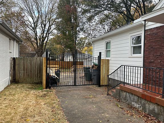 2nd image of 3772 Shirlwood Ave