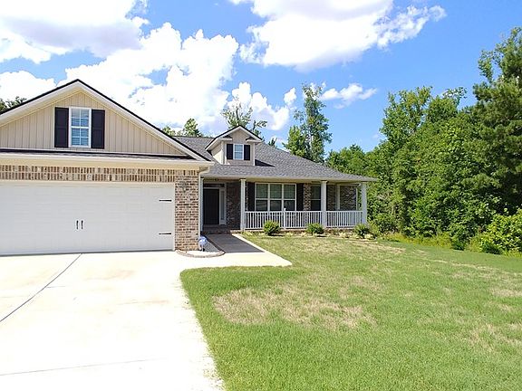 3rd image of 2034 Lake Forest Dr