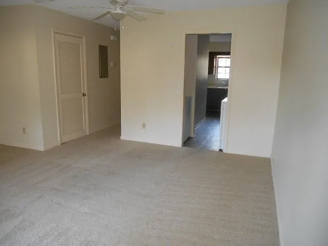 905 W Pine St #A — Photo 4