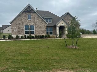 906 Perrin Ln, Van Alstyne, TX 75495