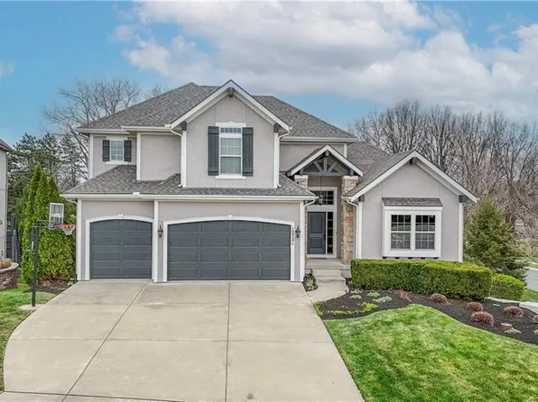 15721 Ballentine St, Overland Park, KS 66221