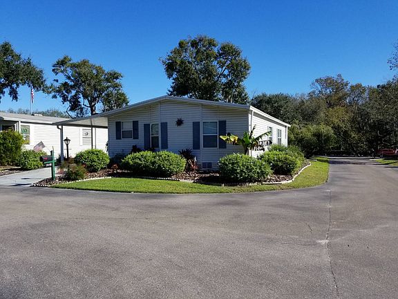 3rd image of 10148 Shadow Oaks Cir