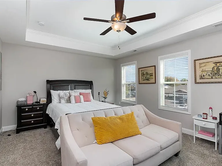 1006 Gateway Commons Cir — Photo 19