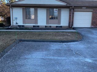 2994 Roundtree Dr, Troy, MI 48083