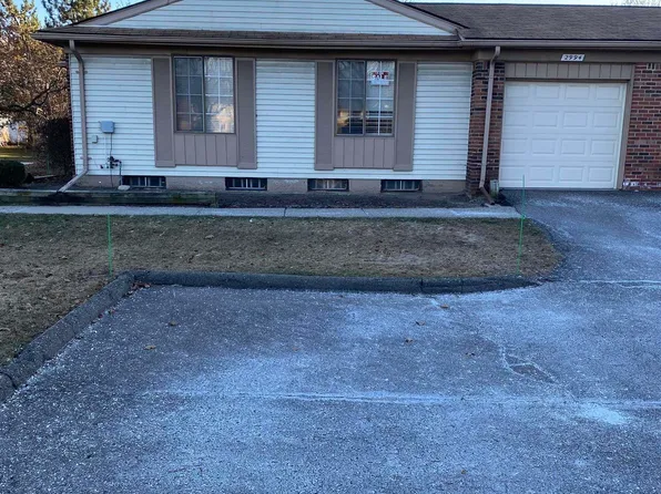 2994 Roundtree Dr, Troy, MI 48083