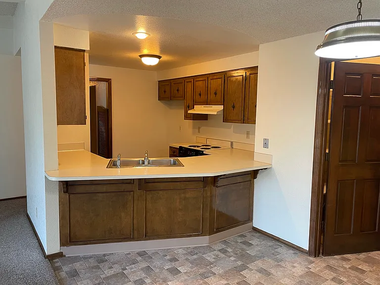 2293 Latona Dr NE — Photo 5
