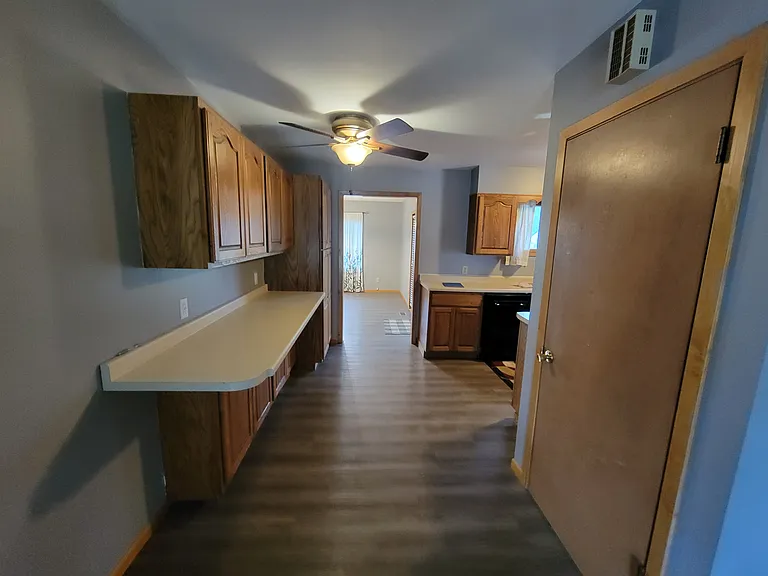 125 Pfau St — Photo 5