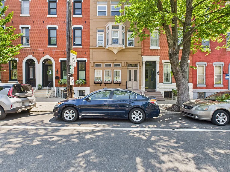743 Corinthian Ave #3R — Photo 4