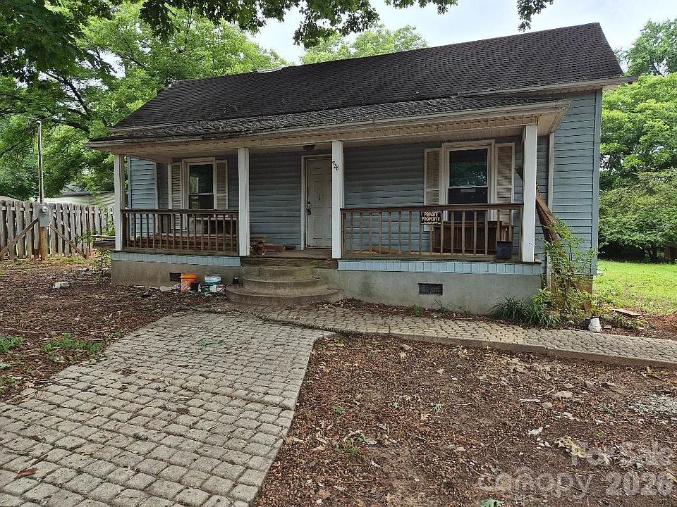 1st image of 728 Spring St