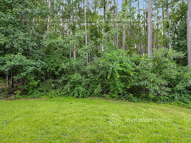 555 Wellington Ln — Photo 16