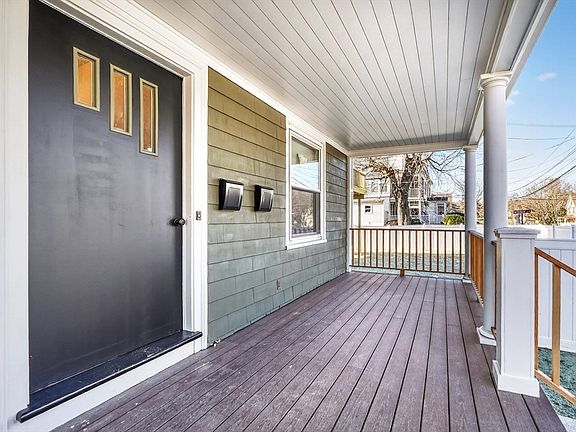 3rd image of 58 Franklin St #58