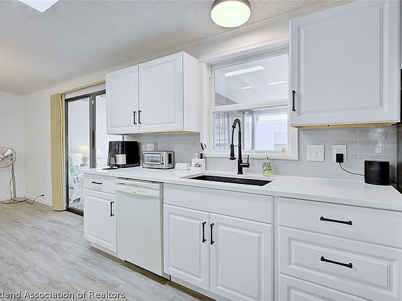 5th image of 1567 Caribbean Rd
