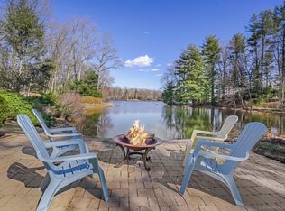 38 Driftwood Ln, Trumbull, CT 06611