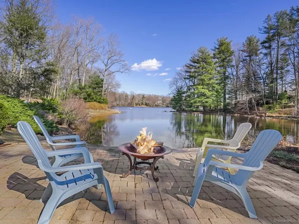 38 Driftwood Lane, Trumbull, CT 06611