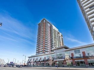 215 Queen St E #1403, Brampton, ON L6W 0A9