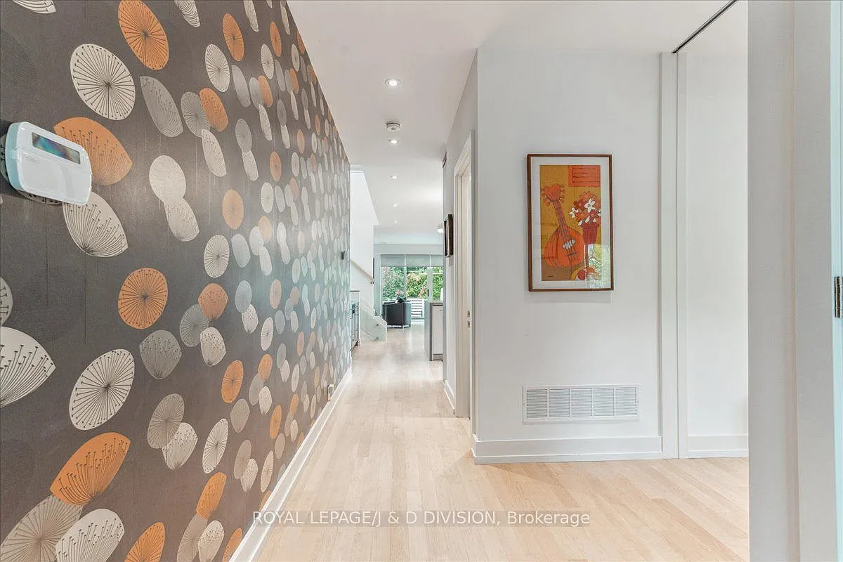 4 bed, $6,250 — Photo 4