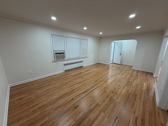 2nd image of 266 Madison St Floor 1