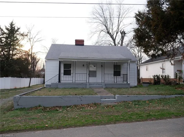 3920 Leo St, Winston Salem, NC 27105