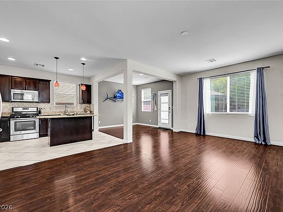 5th image of 10944 Parslow St