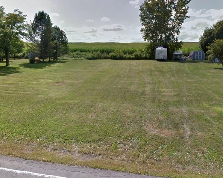 1st image of 957 Peirson Ave