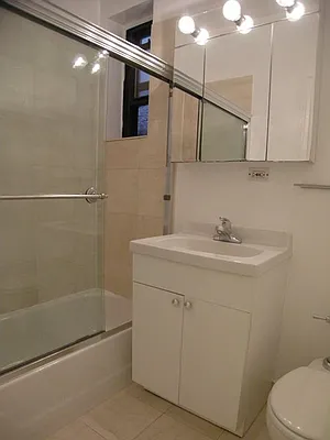 Rented by Vickers Realty | media 17