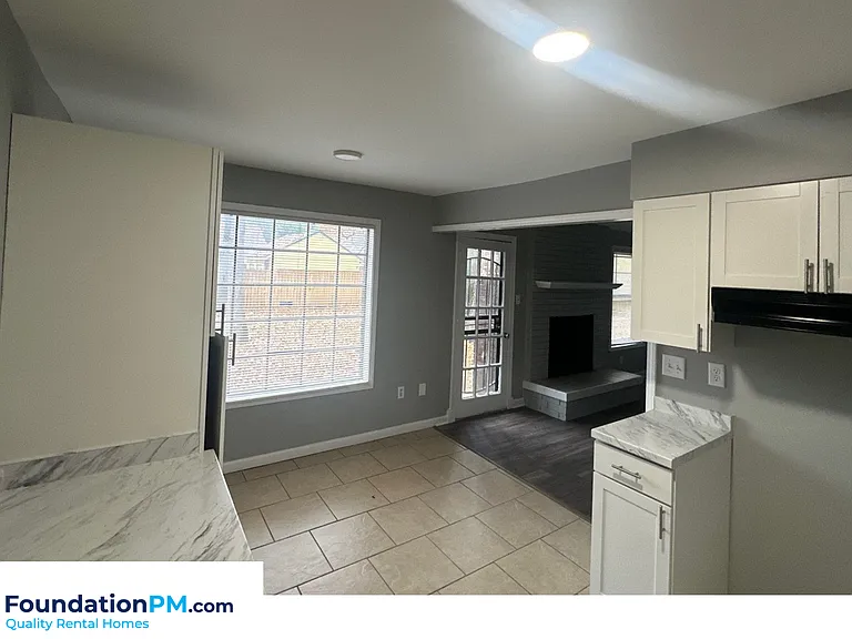 5361 Timberdale Ave — Photo 5