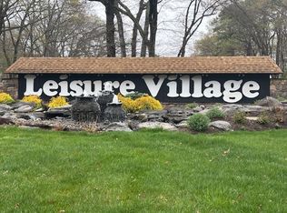 185 Ventry Ct UNIT A, Ridge, NY 11961