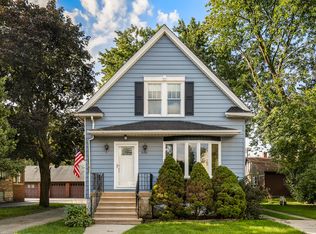 8031 Christie Ave, Lyons, IL 60534