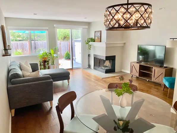 9605 NE 121st Ln, Kirkland, WA 98034